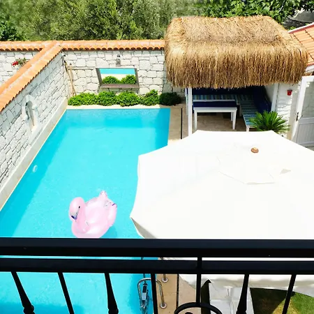 Bade Alacati Couette-café 3*