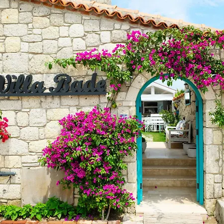 فندق مبيت وإفطار Bade Alacati إزمير