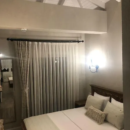 Bade Alacati Couette-café 3*